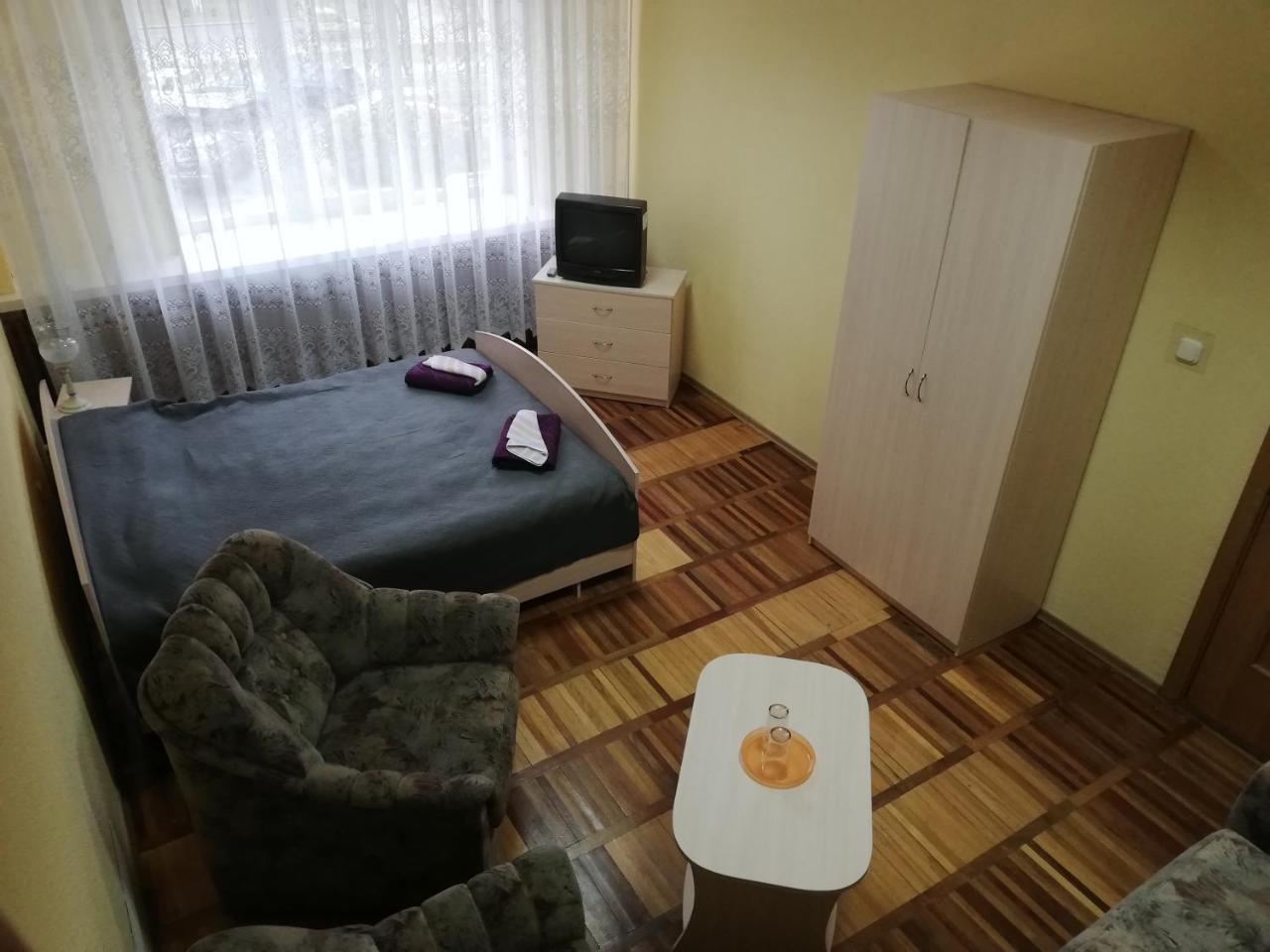 Rooms For Rent On Vokzal Брест Экстерьер фото
